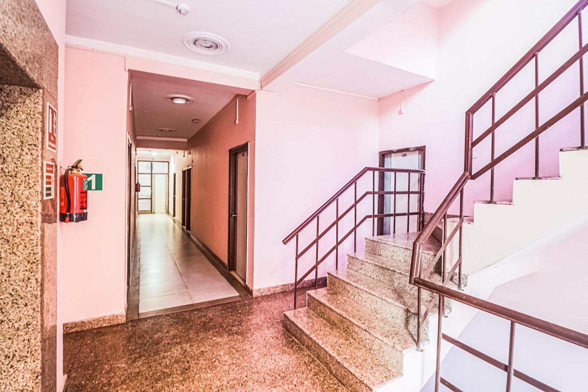 Hotel O Avni Residency Gurgáon Exteriér fotografie